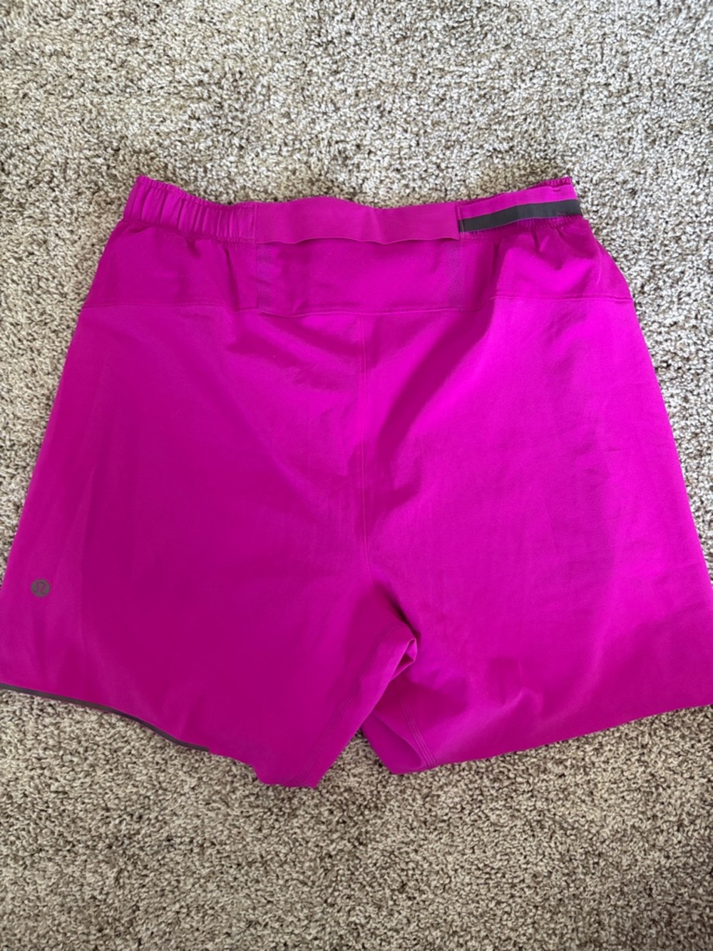 Men’s lululemon surge shorts GREAT condition lined - Picture 2 of 4